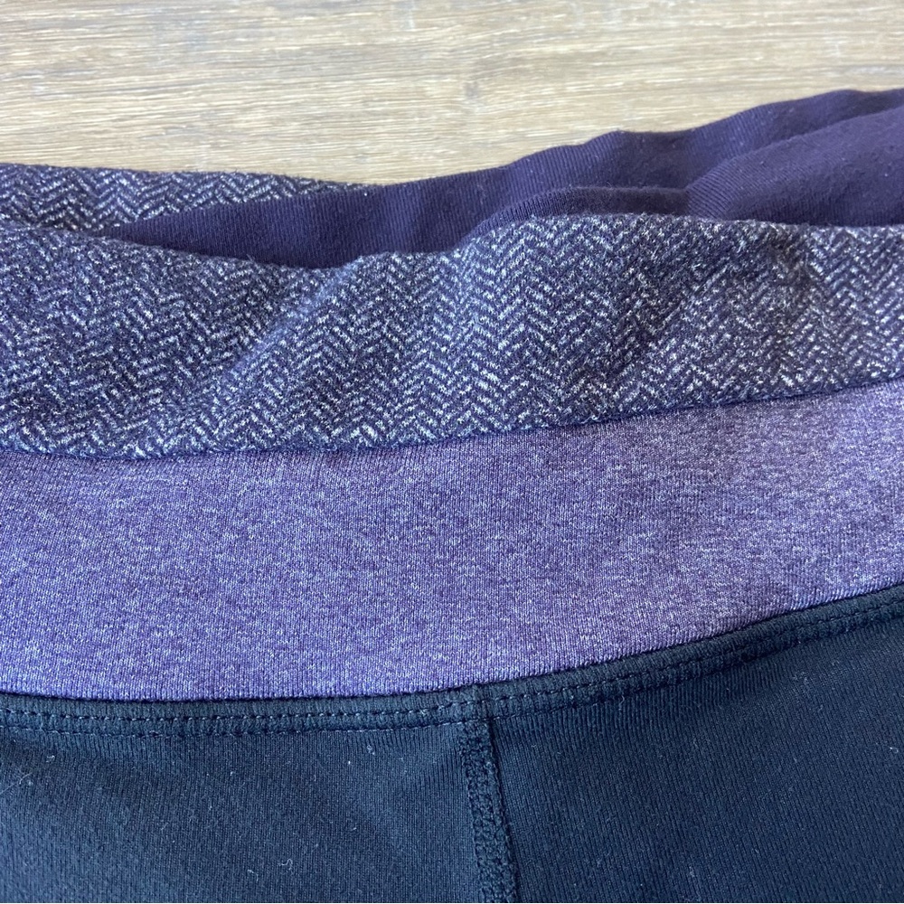 Lululemon Astro Pant (Regular)
Black / Black Swan / Black Swan Herringbone sz8 - Picture 6 of 8